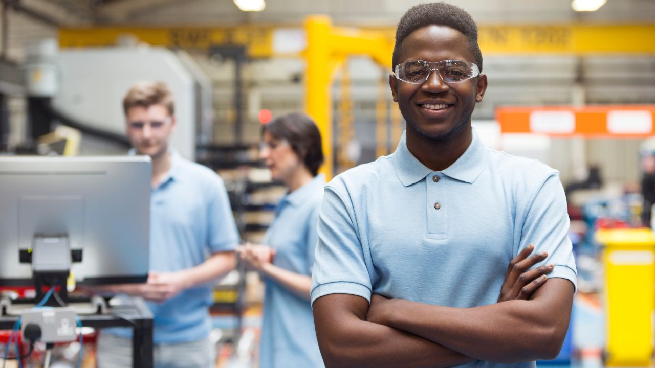 Jovens aprendizes: a força do futuro dentro das empresas